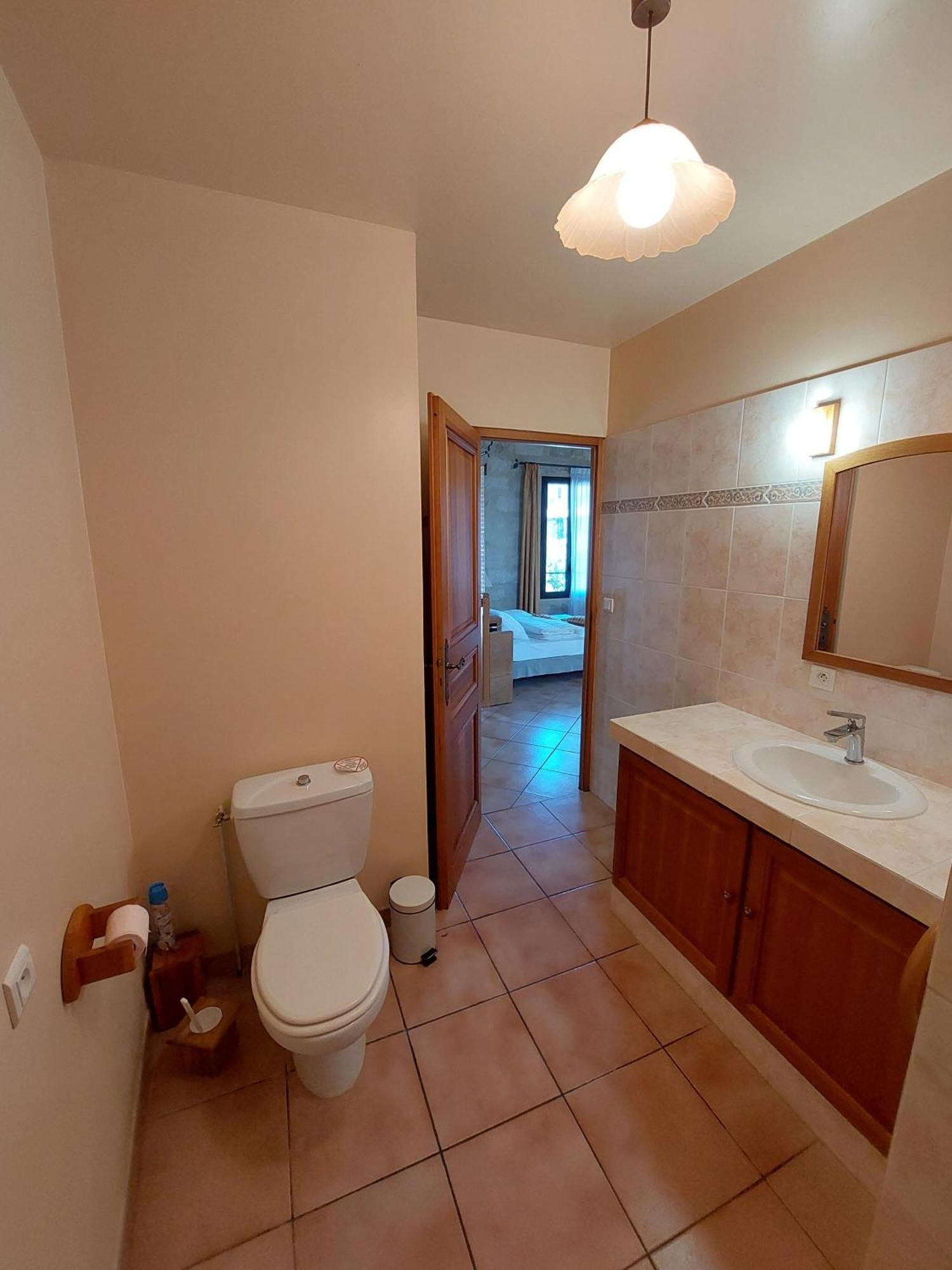 Mas Fontclaire - Sommieres Apartment Bagian luar foto
