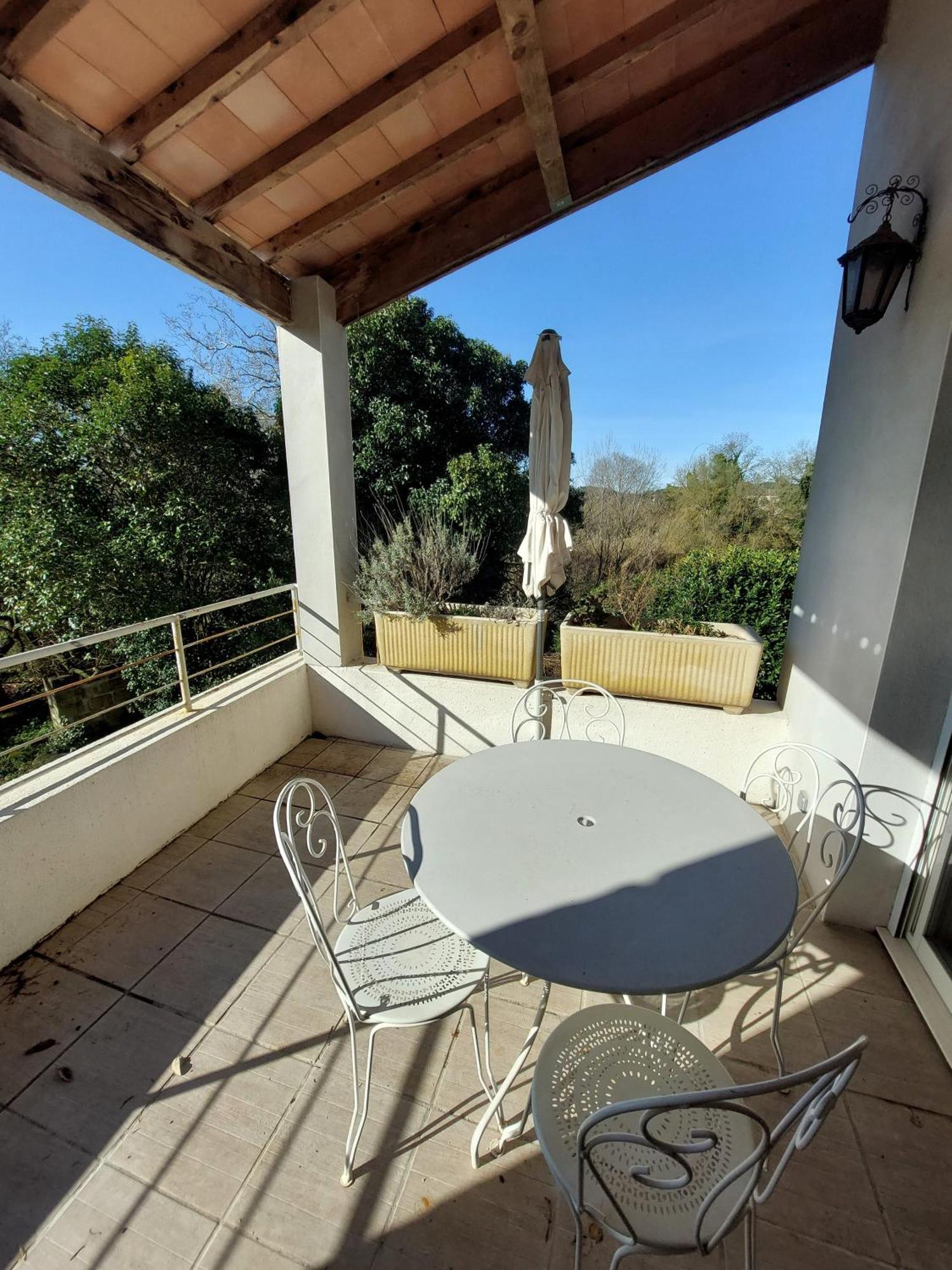 Mas Fontclaire - Sommieres Apartment Bagian luar foto