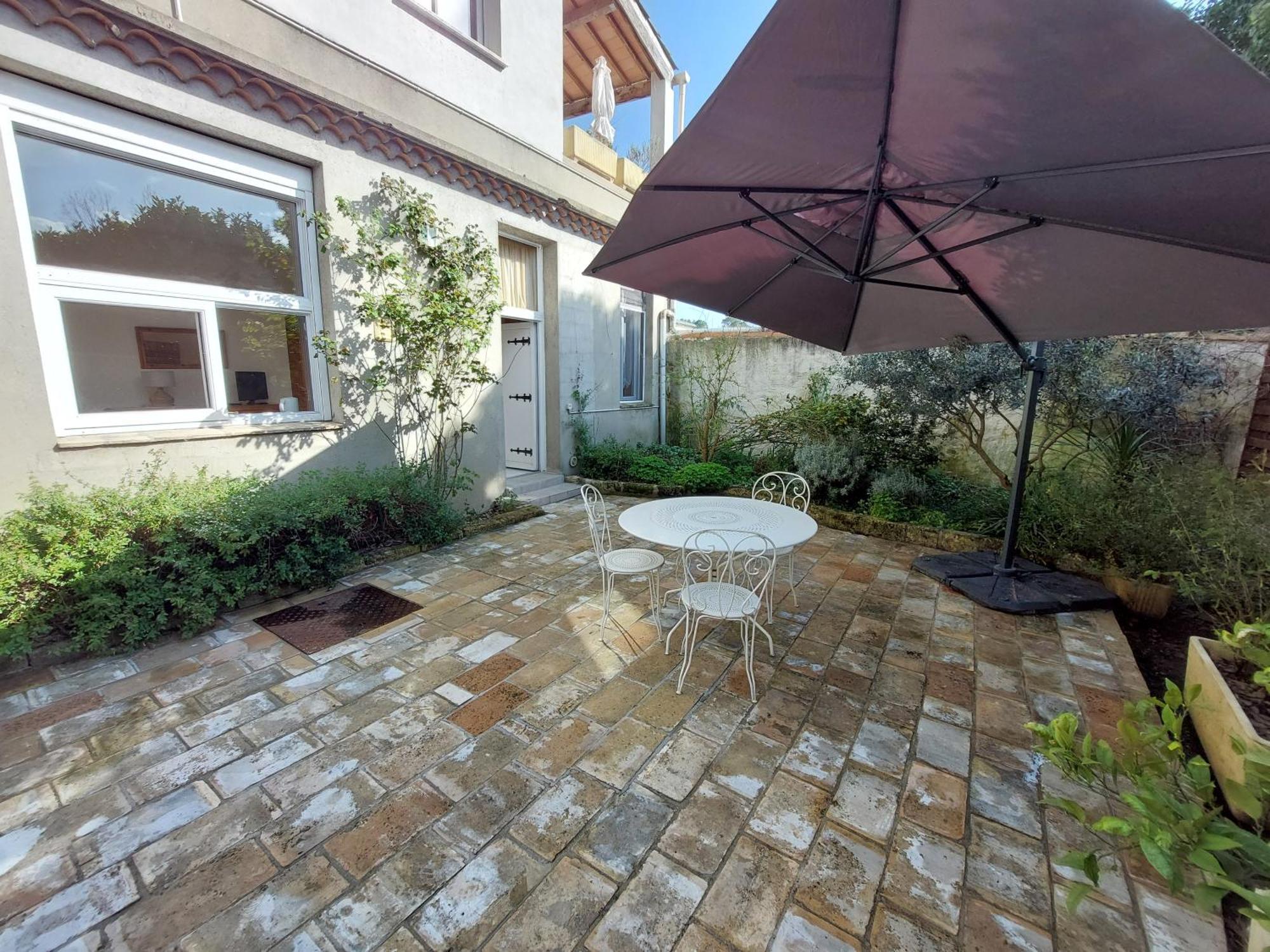 Mas Fontclaire - Sommieres Apartment Bagian luar foto